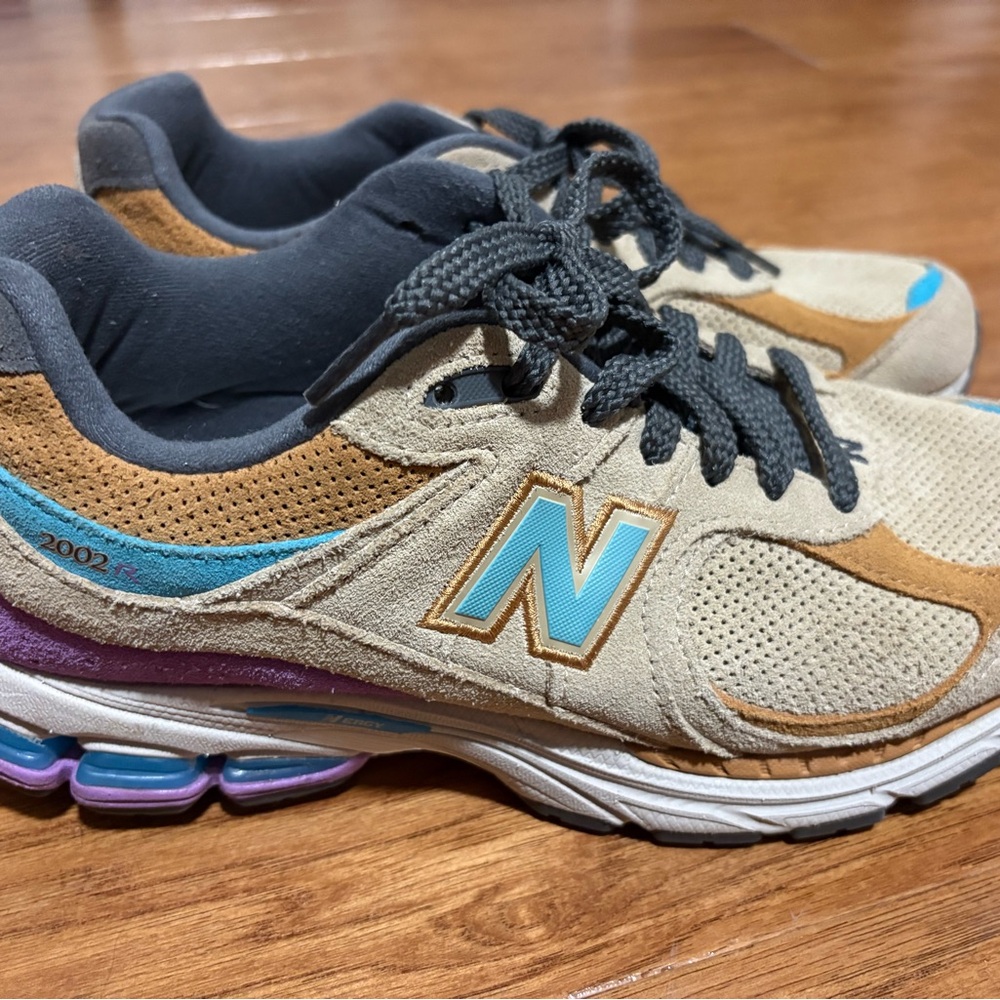 New Balance 2002R J Crew Incense M2002RWA Shoe Men US size 7 /Women size 8.5/9